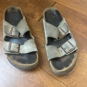 BIRKENSTOCK Arizona Soft Footbed 9 Suede Leather